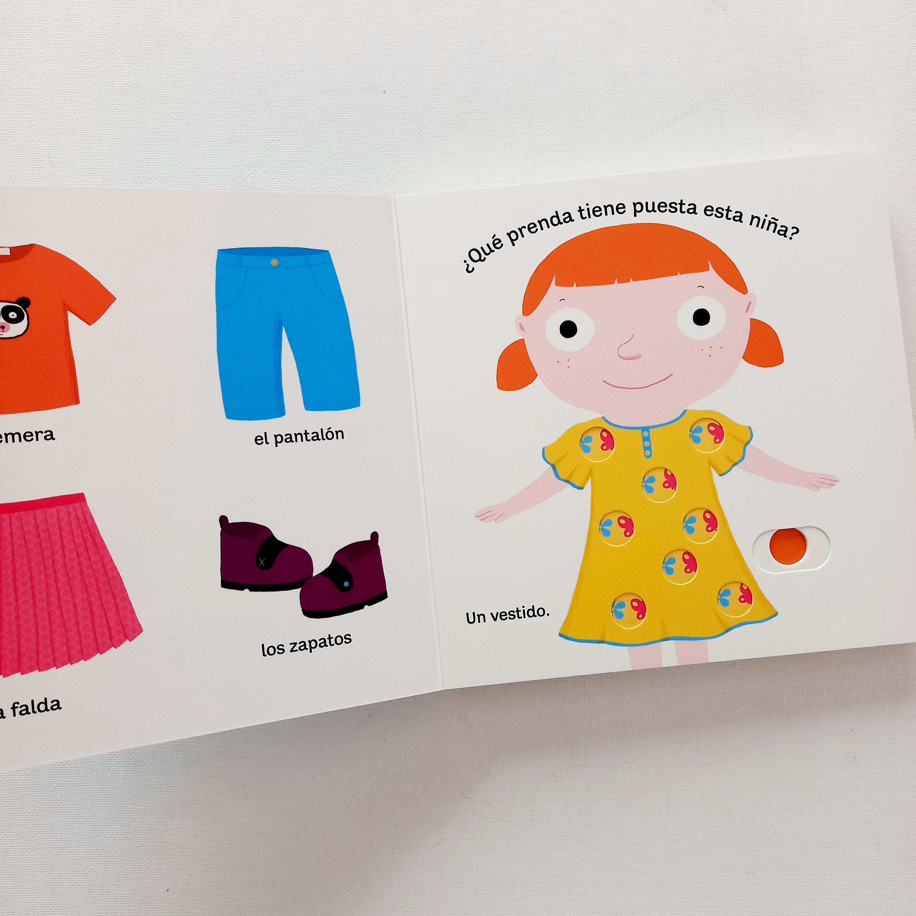Mi libro de la vestimenta. Pequeños curiosos Mi libro de la vestimenta. Pequeños curiosos